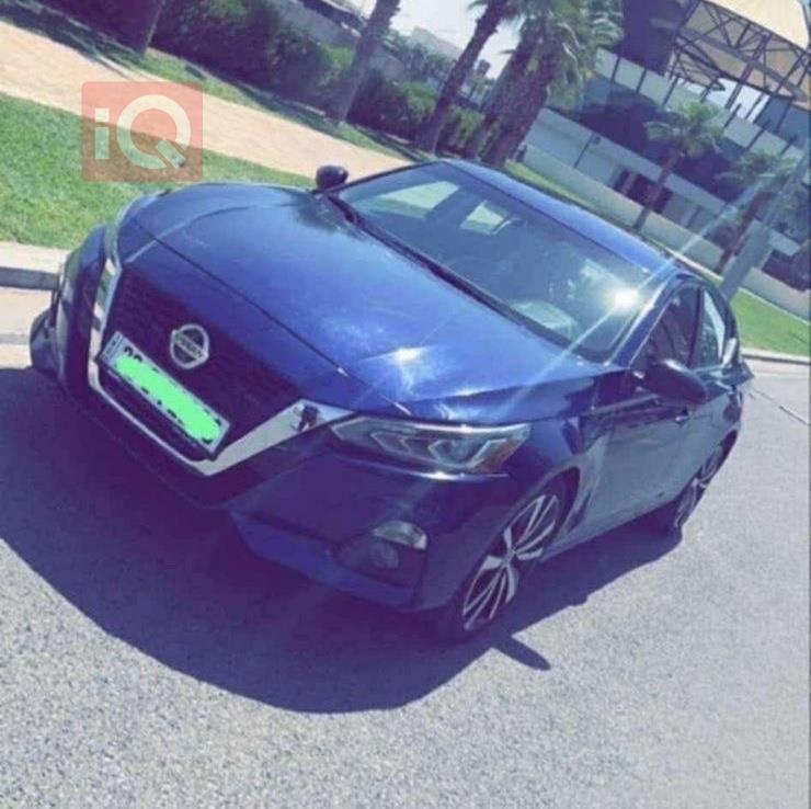 نيسان ألتيما